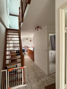 Køkken eller tekøkken på Genna lila + 4 billeder