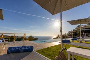 a villa with a view of the ocean at Dimora Maiuri L'Olivella in Anacapri
