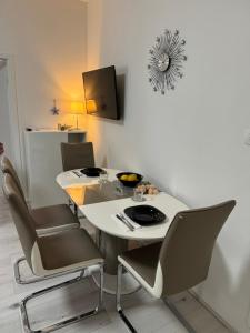 TV a/nebo společenská místnost v ubytování Apartman Mia