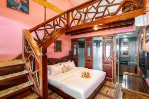 Frida's Inn 丽江梦之旅观景客栈客房内的一张或多张床位