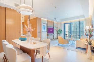 Posezení v ubytování Address Dubai Opera, Full Burj Khalifa and Fountain View by Gardenia Suites