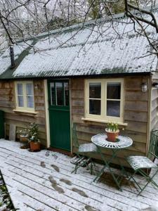 Gallery image of Cabin in the Woods in Ardingly