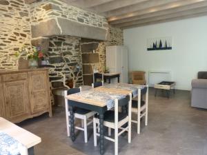 Posedenie v ubytovaní Maison d'hôtes KerCalow, Chambres d'hôtes