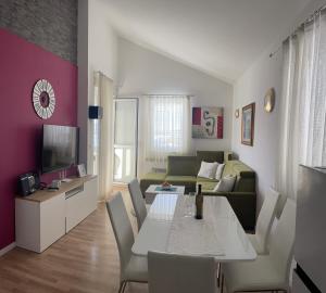 Posezení v ubytování Apartmani Pag Luxury 4U