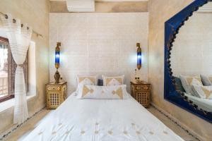 Postel nebo postele na pokoji v ubytování Riad La Fayette Bed & Breakfast