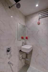 Ванная комната в Hotel Golden Palace Residency