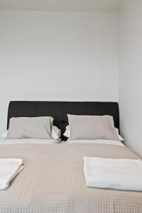 Cama o camas de una habitación en Discovering Selfoss - King Bed - Free Parking