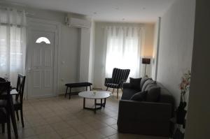 Ruang duduk di Holiday Home