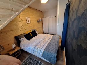 Photo de la galerie de l'établissement Grand T2 proche canal de Nantes à Brest., à Châteauneuf-du-Faou