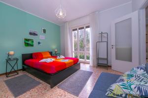 Katil atau katil-katil dalam bilik di Villa Giulietta Private Pool - Happy Rentals