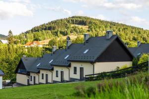 Výhľad na hory alebo výhľad na hory priamo z apartmánového hotela
