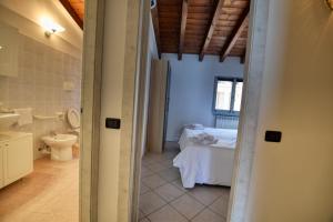 A bathroom at Casa con Vista Airconditioned 2-Bedroom Apartment