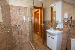 KIS PANZIÓ*** 4200 Hajdúszoboszló, 33 Lovas utca kép - 2