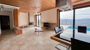 Üldine mäevaade või majutusasutusest Villa Tivat Bay View pildistatud vaade