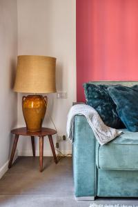 Posedenie v ubytovaní Clausim Domus: new brightful flat next to the Vatican