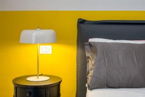 Posteľ alebo postele v izbe v ubytovaní Clausim Domus: new brightful flat next to the Vatican