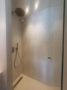 Ein Badezimmer in der Unterkunft Superbe Appartement, vue Notre Dame de la Garde, Vieux port