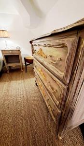 Postel nebo postele na pokoji v ubytování COSY CHAMBRE-SUITE climatisée