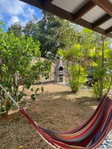 Κήπος έξω από το Villa Stone pour 8 personnes, piscine chauffée 5 euros par jour, accès PMR, 5 étoiles