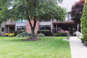 Φωτογραφία από το άλμπουμ του Marti's Place on the Lakes σε Portage Lakes