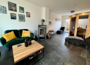 Fotografie z fotogalerie ubytování NOVO MESTO - Exklusive Wellnesswohnung am Eltenberg mit Sauna & Gym v destinaci Elten