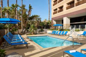 Πισίνα στο ή κοντά στο Marina del Rey Marriott