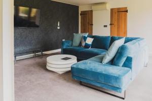 Gallery image of Newmarket Gem 5-Bedroom Home with Game Room and Cozy Spaces in Kilsby