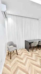 Posezení v ubytování - Cozy Apartment in Cozy Location -