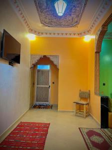 Μια τηλεόραση ή/και κέντρο ψυχαγωγίας στο Luxury Family Apartment +47 φωτογραφίες