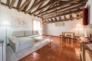 Gallery image of Apartamentos Madrid Centro B in Madrid