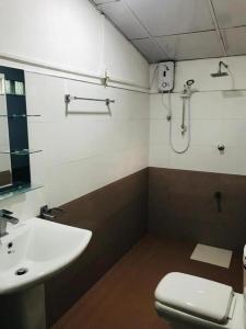 Et badeværelse på Vessagiri Reach resort