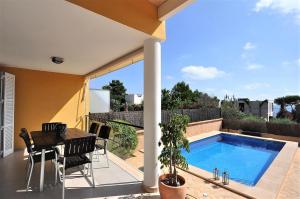 Gallery image of Ferienhaus mit Privatpool für 6 Personen ca 160 qm in Cala Pi, Mallorca Südküste von Mallorca in Llucmajor