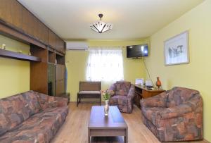Μια τηλεόραση ή/και κέντρο ψυχαγωγίας στο Ferienhaus für 5 Personen ca 63 qm in Fažana, Istrien Istrische Riviera +14 φωτογραφίες