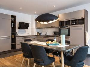 Dapur atau dapur kecil di Pfänder Comfortable holiday residence
