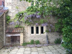 Vrt ispred objekta Pear Tree Inn Whitley