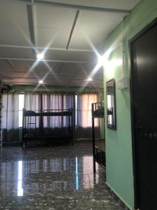 Afbeelding uit fotogalerij van Marine Uana Cafe, Dormitory and Campsite in Gokarna