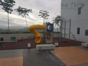 Fotografie z fotogalerie ubytování Yeojie 13 Homestay Rawang v destinaci Rawang