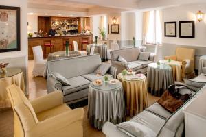 A seating area at Hotel Concord