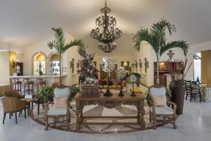 Gallery image of Astounding Studio Sleeps 4 with Unique Pool in Cabo in Cabo San Lucas