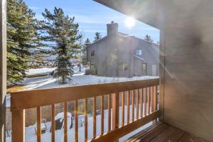 3BR with Loft Townhouse 3 Min Walk to Ski Lift during the winter