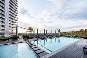 Πισίνα στο ή κοντά στο Luxury Apartment Sandton , NO Loadshedding