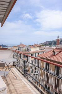 A balcony or terrace at Attico vista mare