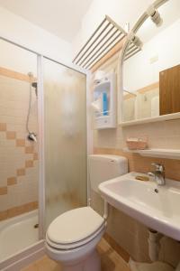A bathroom at Hotel Ciao Bed & Breakfast