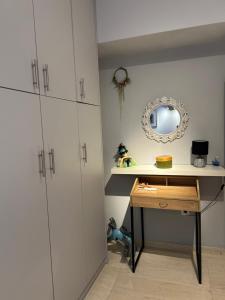 Zdjęcie z galerii obiektu ZEN Neapoli Penthouse Apartment w Atenach