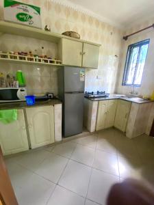 Η κουζίνα ή μικρή κουζίνα στο A private self contained room in a shared house