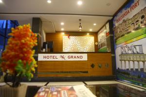 Hotel MN Grand Shamshabad Airport Zone Hyderabad的证书、奖牌、标识或其他文件