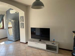 A television and/or entertainment centre at Casa Camilla