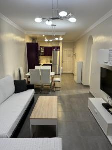 TV a/nebo společenská místnost v ubytování Apartamento Corralejo