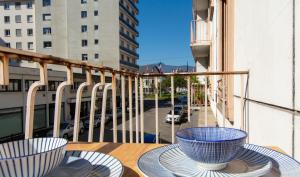 Балкон или тераса в Appartement T3 gare de Chambéry centre ville