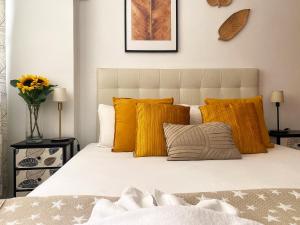Säng eller sängar i ett rum på Apartment 3 bedrooms Camp Nou